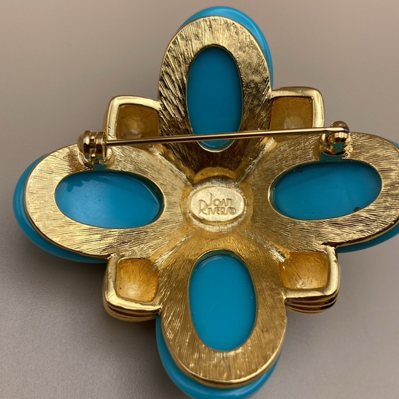 Vintage 90s Joan Rivers Cruciform Faux Pearl And Turquoise Brooch - Picture 4 of 12